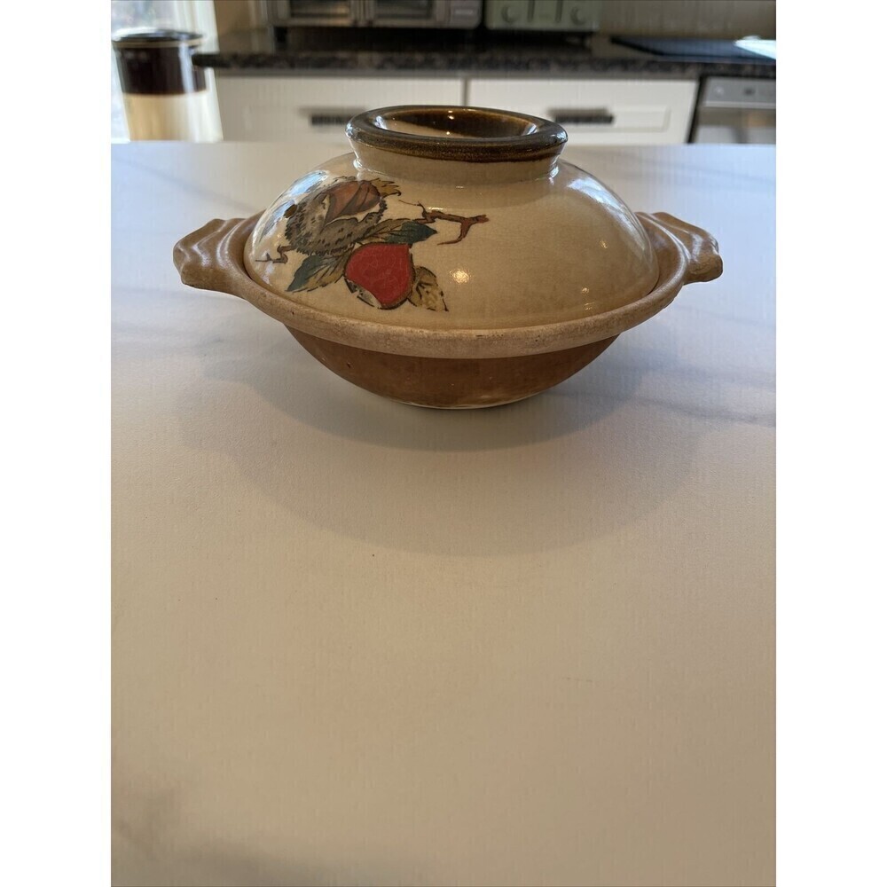Vintage CHIKUSA Hand Painted Bowl With Lid-Made Of Ceramic